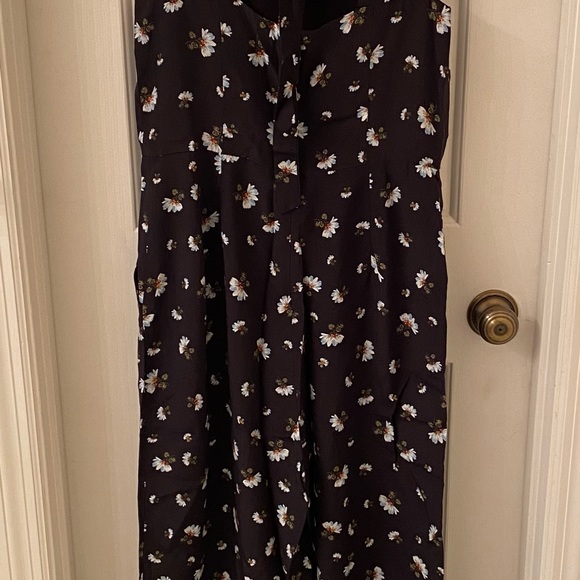 NEW LOFT Jumpsuit- Black Floral; Size 2 - Picture 3 of 5